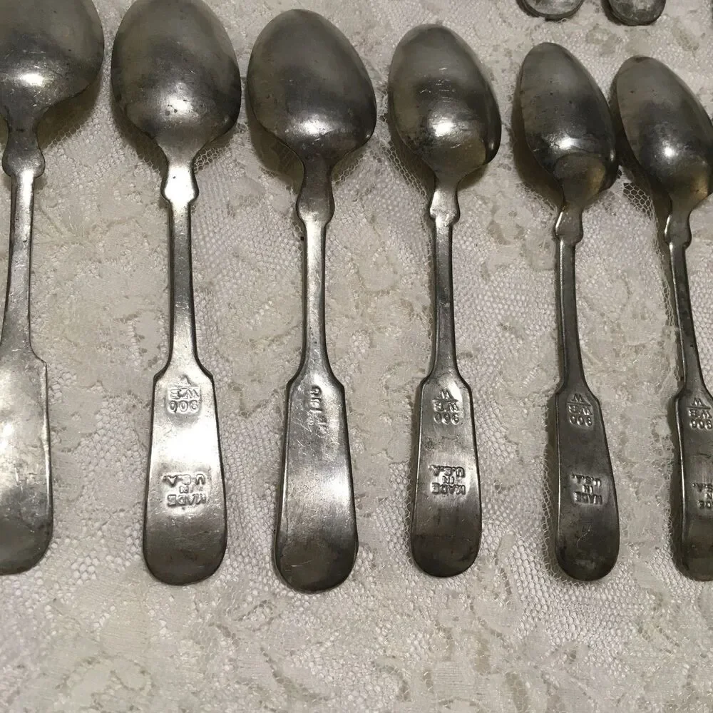 Antique Vtg Wallace Bros Utensils Lot Flatware U900 WB W USA Made 22 Pieces